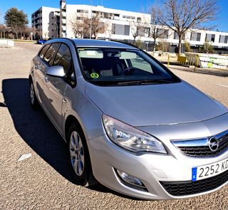 Opel Astra Sport Tourer