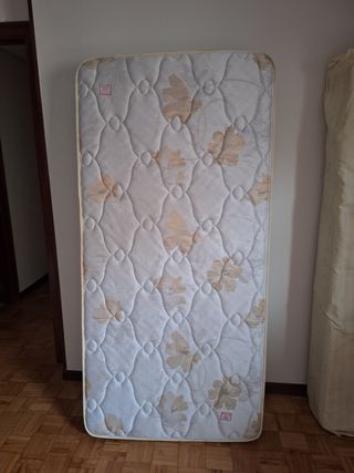 Colchón Pikolin Premium + somier + funda