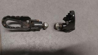 Pousa Pés Moto DT DTR universais