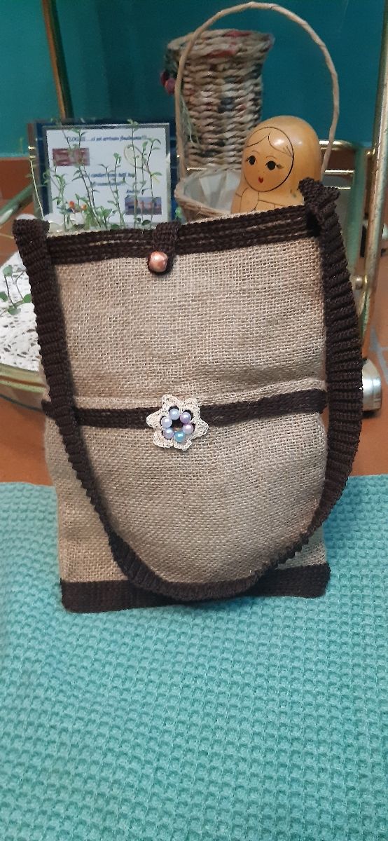 Borsa tracolla in juta e cotone