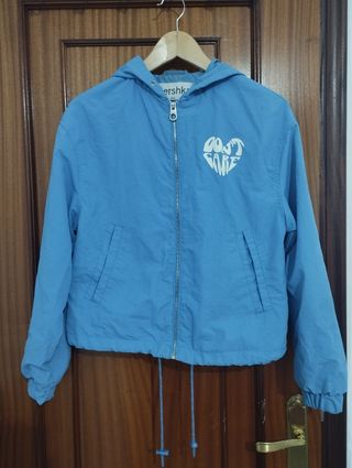 Chaqueta impermeable Bershka XS