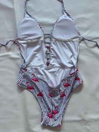 Bañador de rayas con flamencos