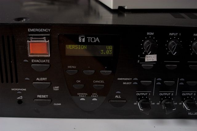 Amplificador de linea de 100V Toa VM-3360VA