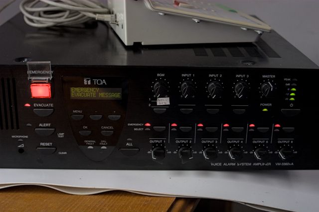 Amplificador de linea de 100V Toa VM-3360VA