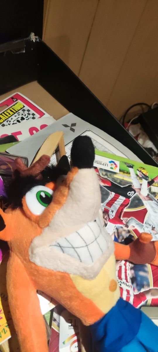 CRASH BANDICOT PELUCHE