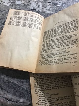 Cuatro. Novelas del oeste antiguas.