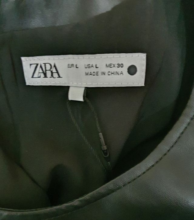 Vestido efecto piel woman colección Zara
