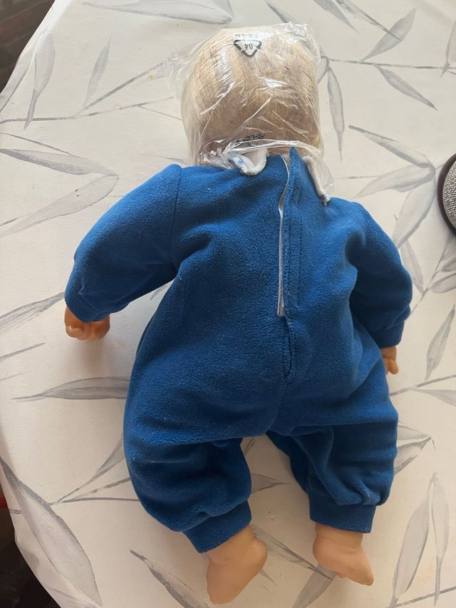 2 Muñecas   antiguas