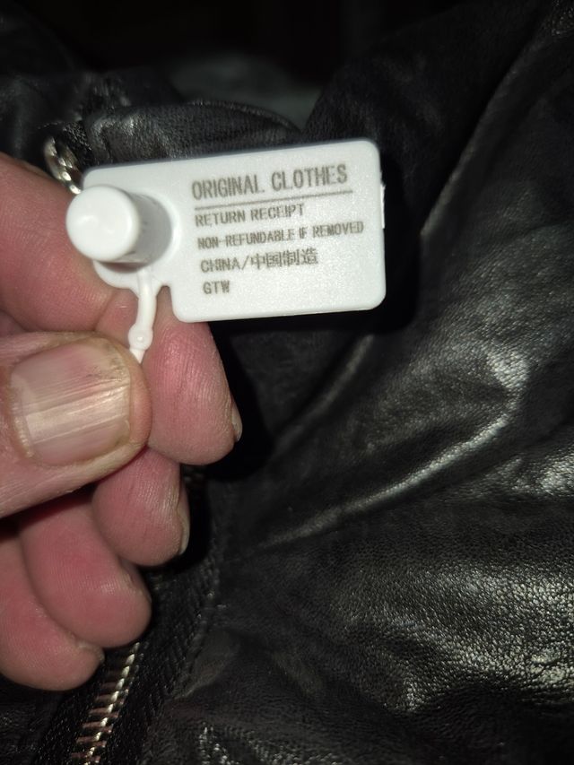 Chaqueta de Cuero Bordada