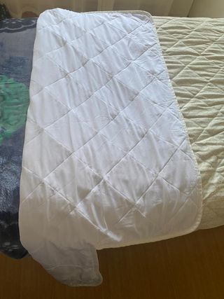 Dos colchas para cama individual