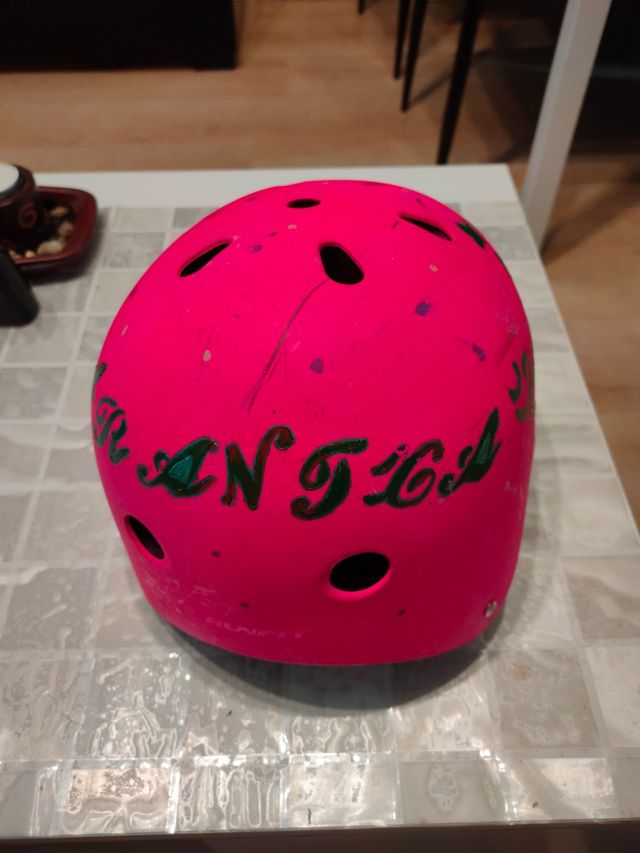 Casco infantil, rosa tuneado