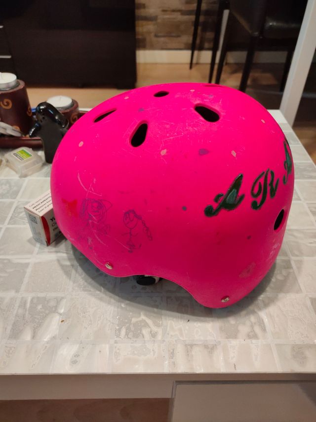 Casco infantil, rosa tuneado