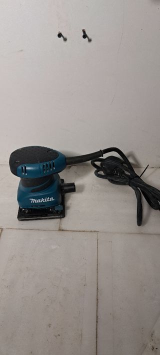 Makita lijadora 