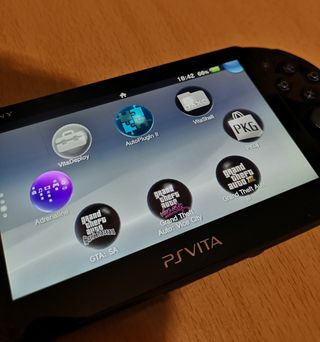 Psvita slim con caja *LEER*