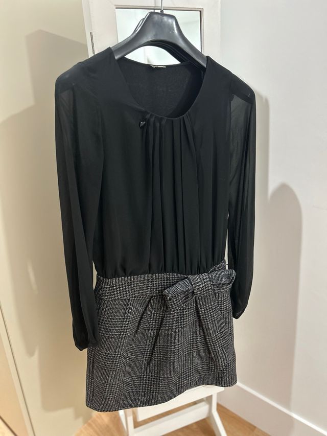 Vestido Adolfo Dominguez