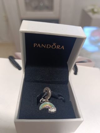 Charm pandora