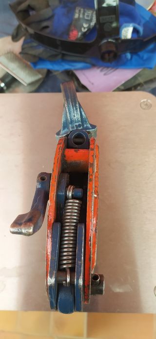 Pinza sollevamento lamiera 