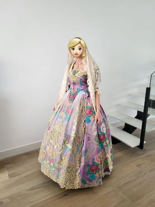 Traje de fallera con dos corpiños