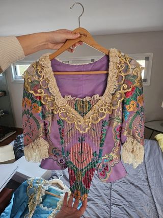 Traje de fallera con dos corpiños