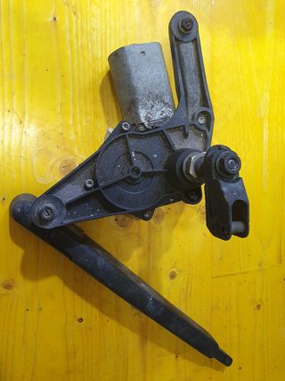 Limpia trasero clio