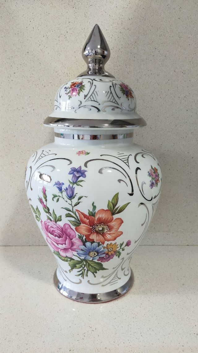 Tibor porcelana flores y plata