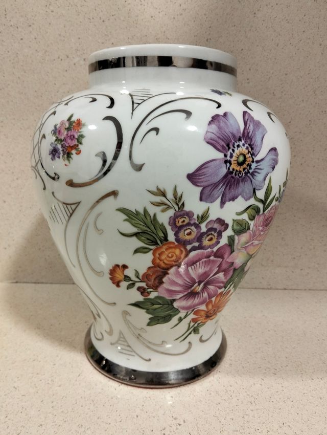 Tibor porcelana flores y plata