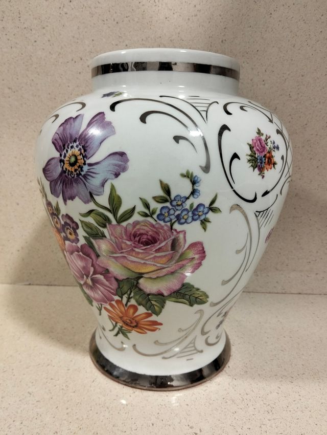 Tibor porcelana flores y plata