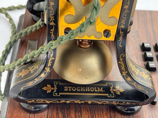 Teléfono L.M. Ericsson Skeletal