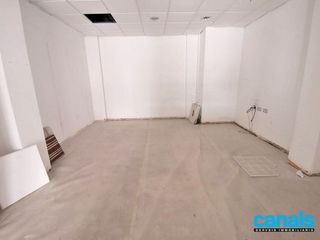 Local comercial en venta en Serraparera en Cerdanyola del Vallès