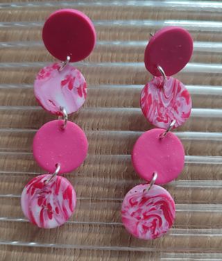 Pendientes largos color rosa