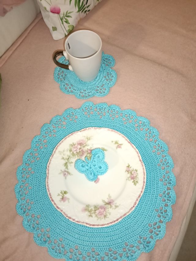 Sottopiatto con sottobicchiere fatti a 