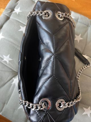 Precioso bolso negro de parfois
