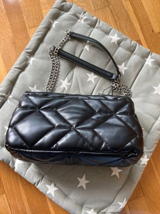 Precioso bolso negro de parfois