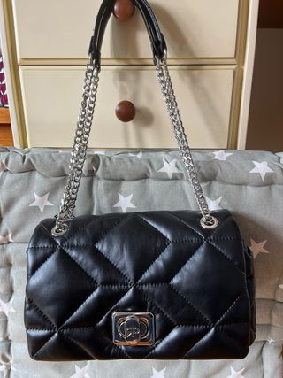 Precioso bolso negro de parfois