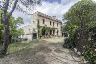 Masía en venta en Sant Fost de Campsentelles