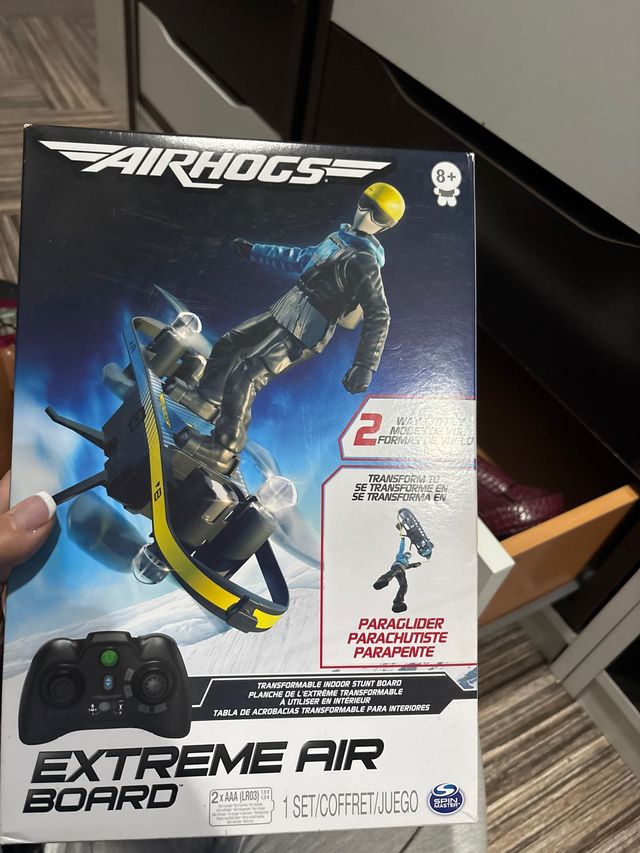 Muñeco drong volador con mando