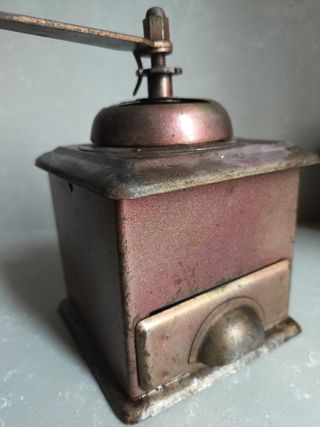 Molinillo café antiguo