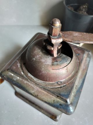 Molinillo café antiguo