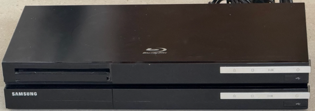 SAMSUNG Blue Ray Disk Player BD-C5500/XEF