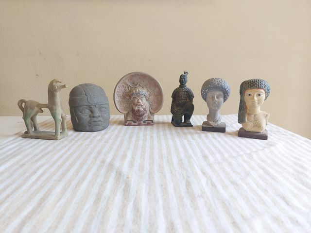 Decoración. 6 figuras.