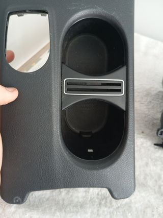 Consola central Mercedes-Benz CLA c117