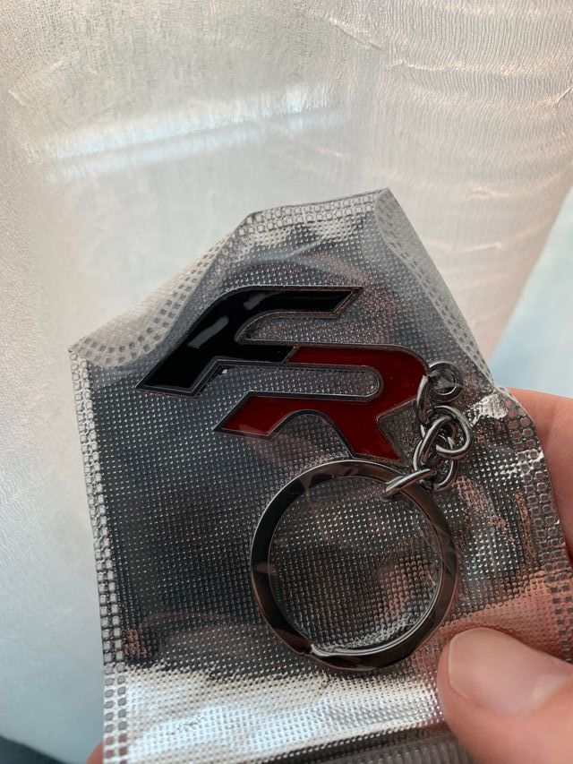 Portachiavi Seat FR in metallo 2025