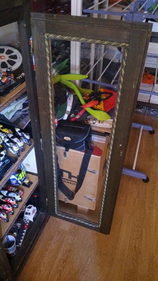 Vitrina antigua de madera