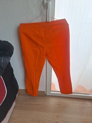Pantalón zara