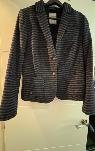 Americana rayas azul marino y gris