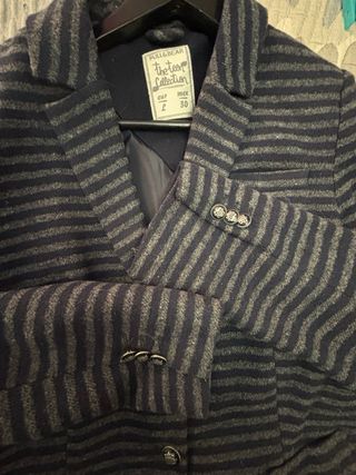 Americana rayas azul marino y gris