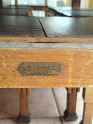 Mesa y 6 sillas de madera maciza restaurada