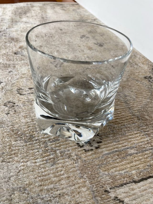 Bicchieri da whisky e secchiello per regali di nozze nella loro scatola