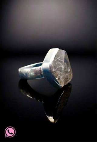 Anillo en plata con Cuarzo Ahumado bruto