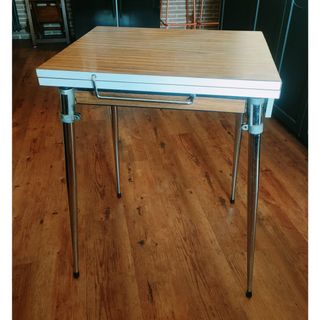 Mesa midcentury de cocina